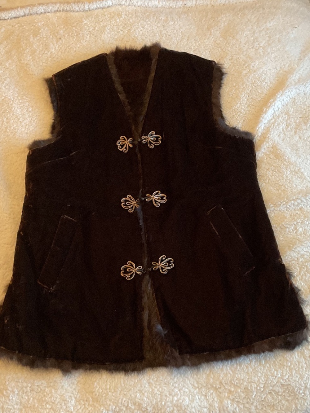 Reversible fur vest